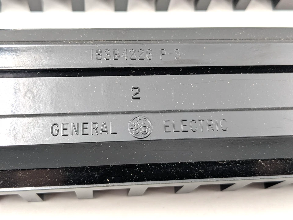 GENERAL ELECTRIC 183B4226 TERMINAL BLOCKS 8 PORT (Two) 12 PORT (Two) NIB - Image 3 of 4
