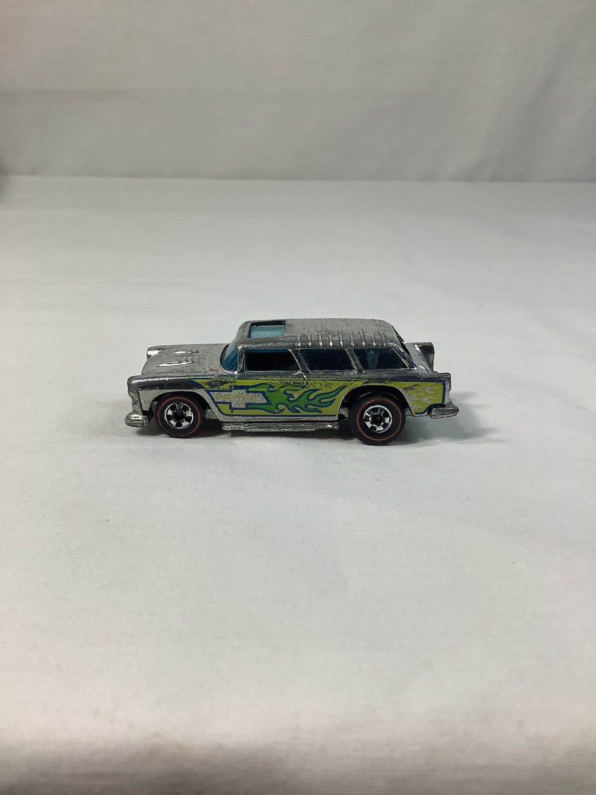 Picture 1 of 6