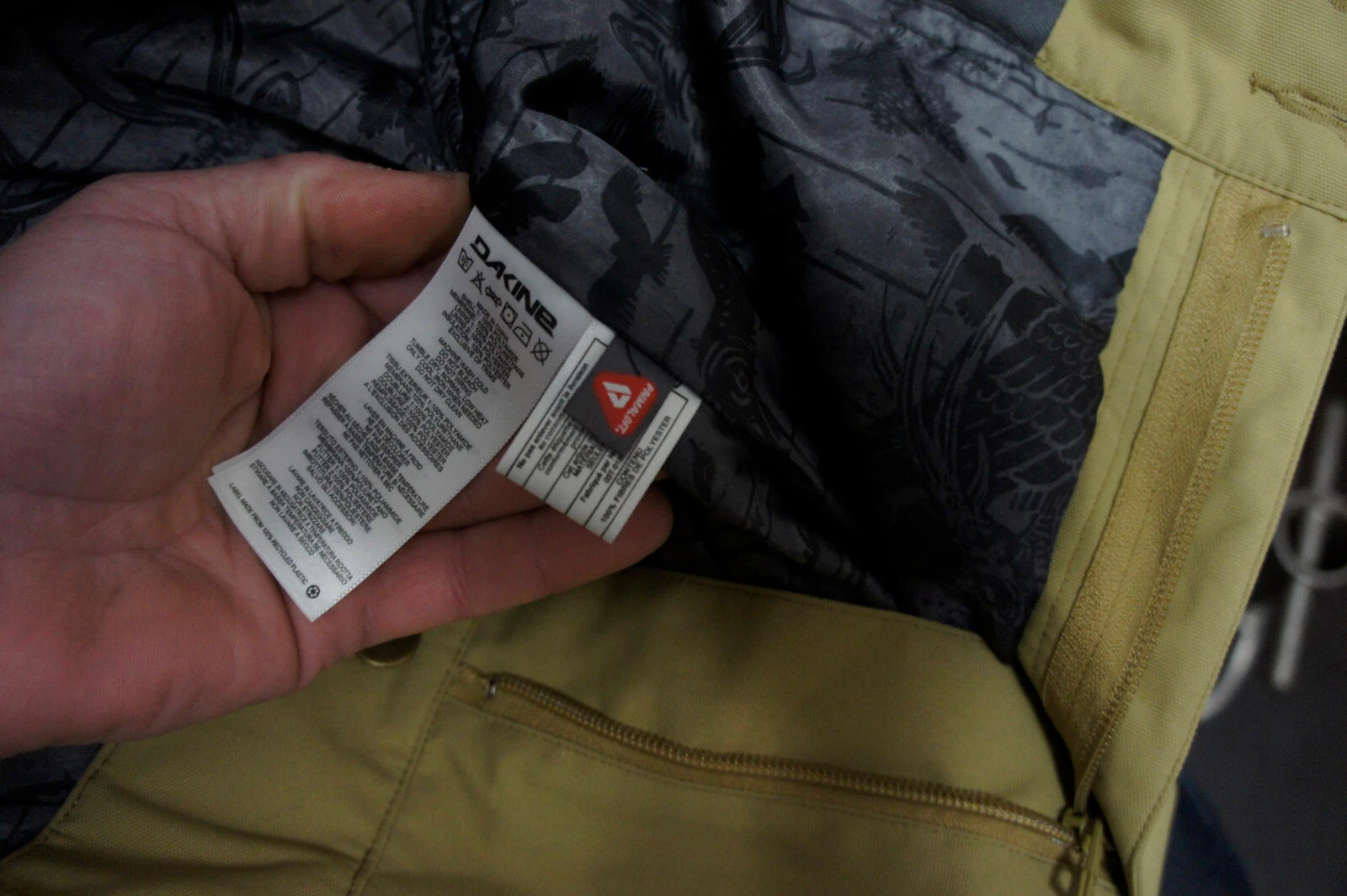 dakine worn once primaloft insulated snowboard ski pants