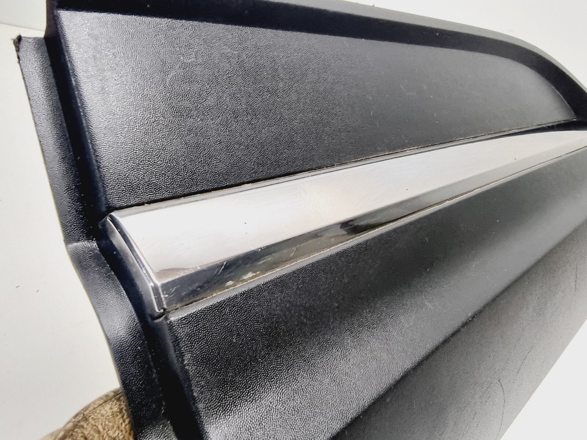 2017 REANULT KOLEOS HC Rear Left Door Lower Moulding Trim