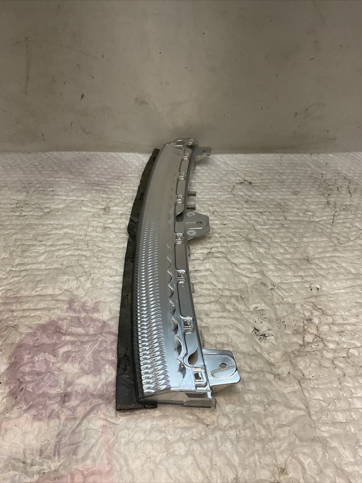 14-17 Maserati Ghibli Rear 3rd Third Stop Brake Signal Light Lamp 670008130 OEM