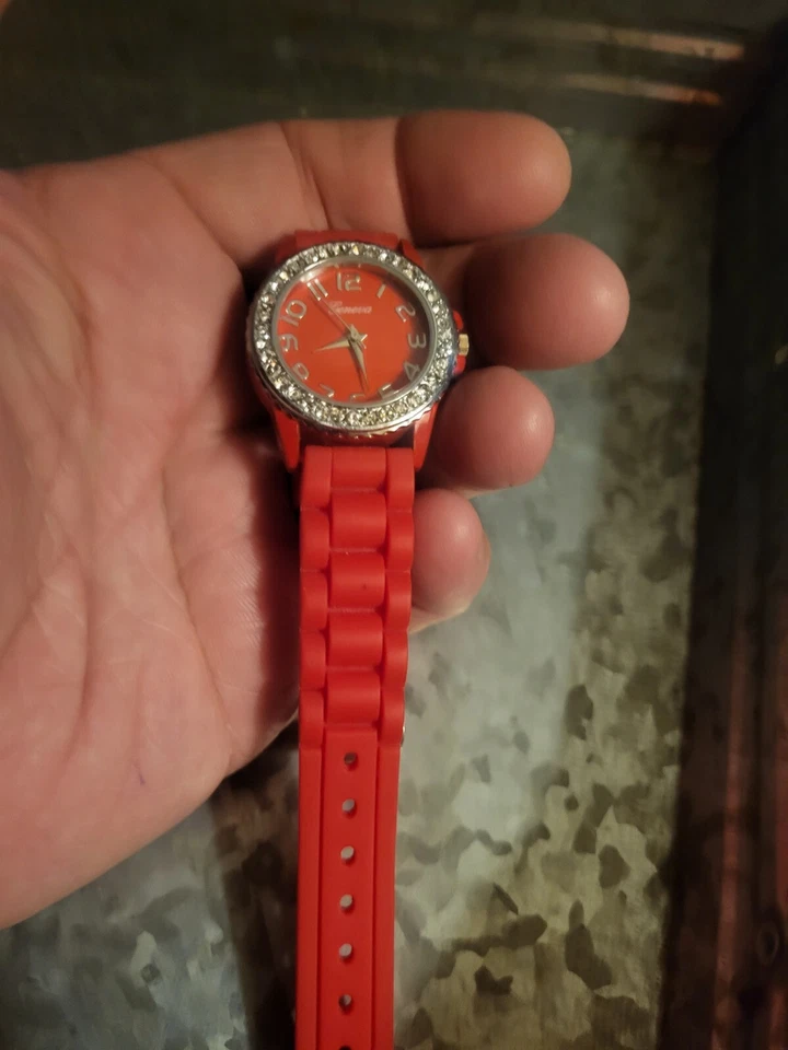 Reloj mujer Geneva rosa necesita batería  Foto 2 de 4