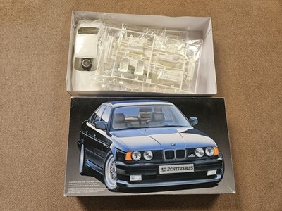 BMW E34 Fujimi Schnitzer S5 1:24 Model Kit Neu Sealed Box
