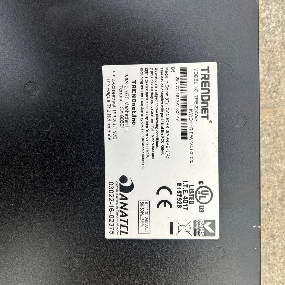 TRENDnet TPE-224WS 24 Port 10/100 Mbps PoE+ RJ45 SFP Fast Ethernet Switch - Image 4 of 4