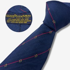 GUCCI Horsebit Motif Striped Silk Tie in Navy