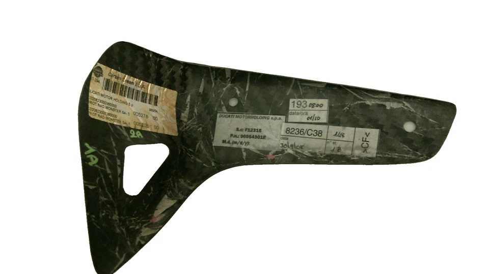 96954301B Ducati Performance Protezione laterale radiatore acqua S4R / S4RS - Immagine 3 di 4