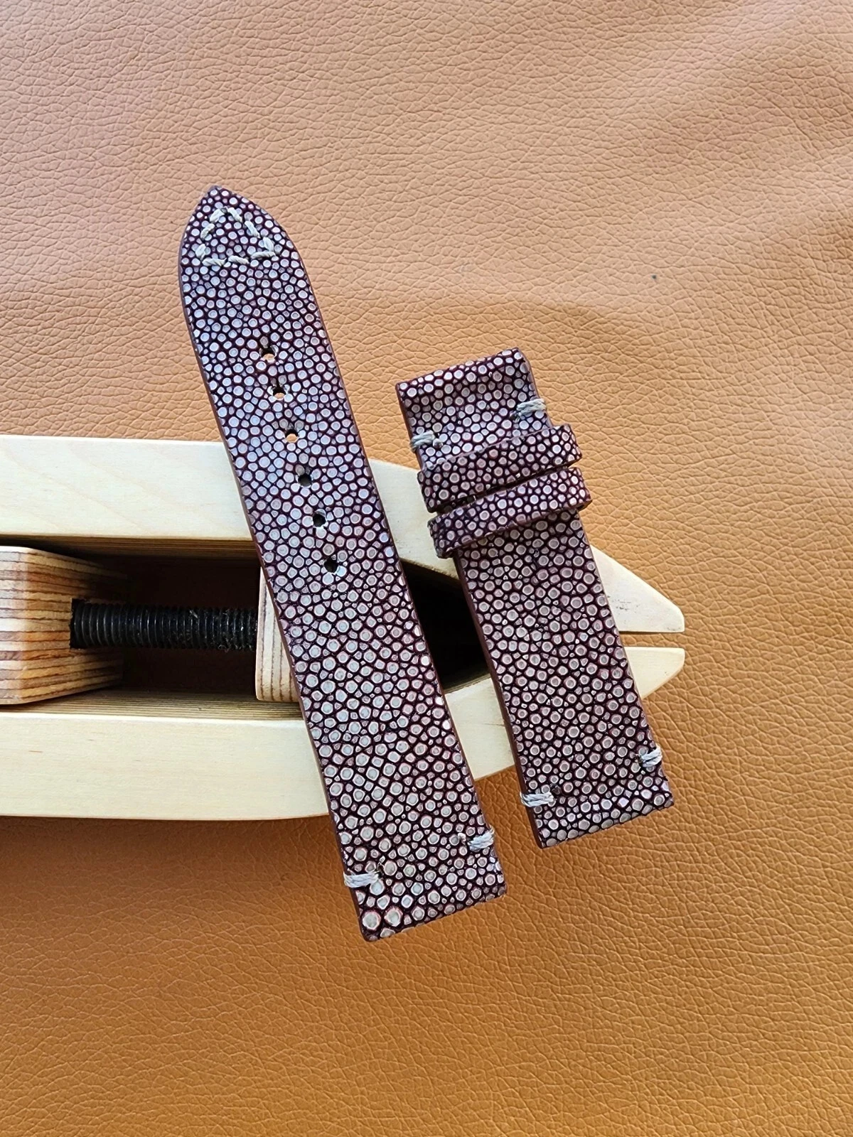Brown Size 22/20 mm 100% Genuine Leather Skin Watch Strap Band-Handmade