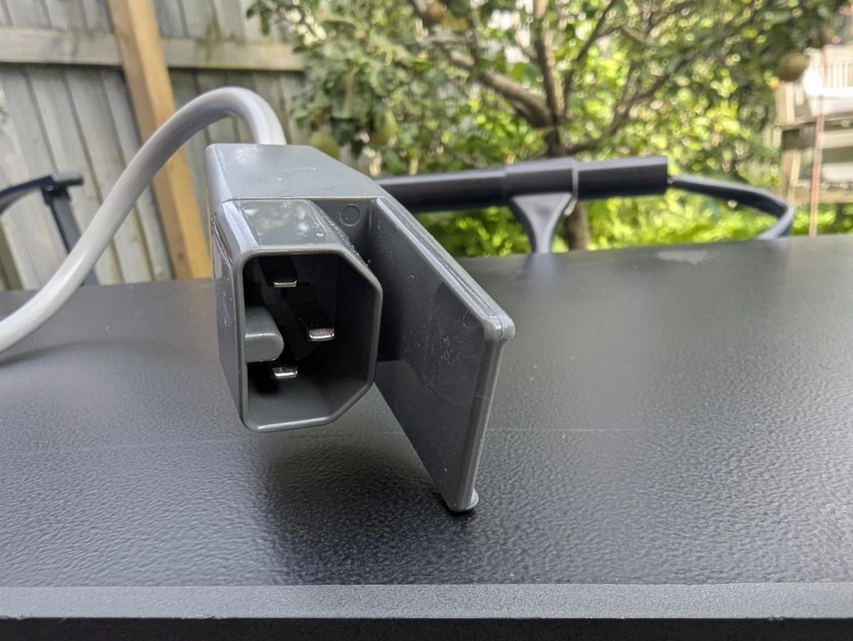 NAD 4020A AM FM ANALOGUE TUNER CLASSIC VINTAGE UNTESTED — 第 2/4 张图片