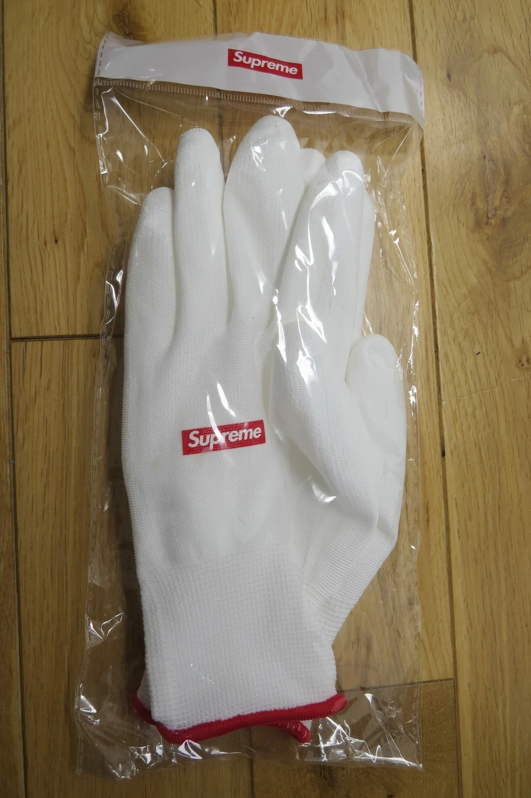 Gants caoutchoutés Supreme   accessoires suprêmes à vendre   stock revendeur britannique