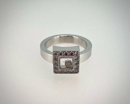 Chopard 18K White Gold “Happy Diamonds” Floating Diamond Square Icon Ring - Picture 5 of 12