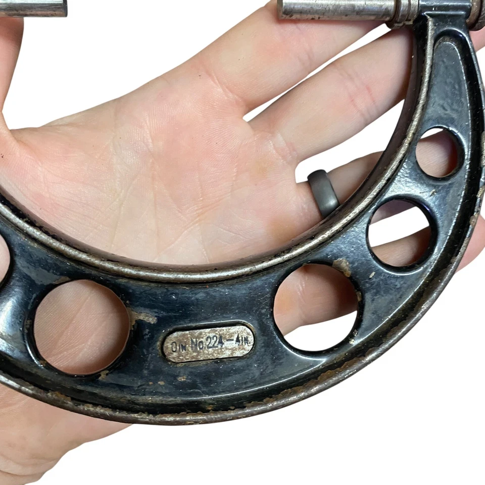 Starrett Micrometer Caliper No. 224 Set AA Range 0 to 4" Used Vintage - Image 3 of 4