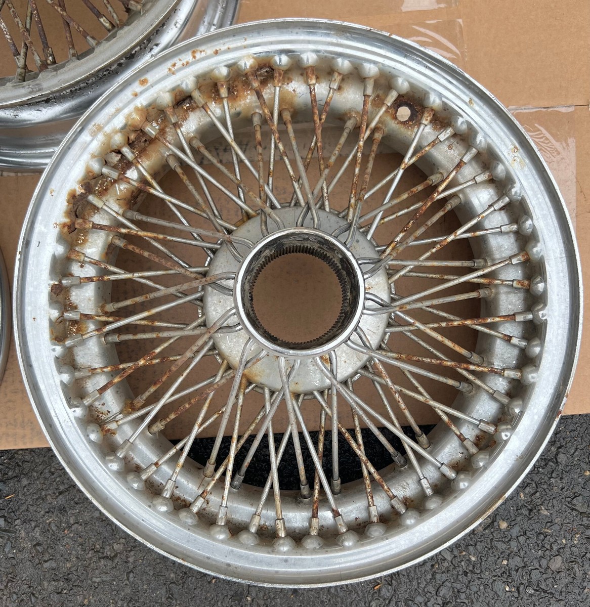 Jaguar XKE E-type Series 2 Original Wire Wheel 72 Spoke 15x5