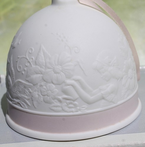 Campana de primavera de porcelana vintage LLADRO Campana Primavera, 1991 3" de alto #7613 - Imagen 4 de 23