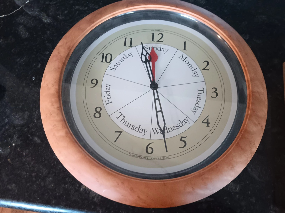 Time And Day Of The Week Clock