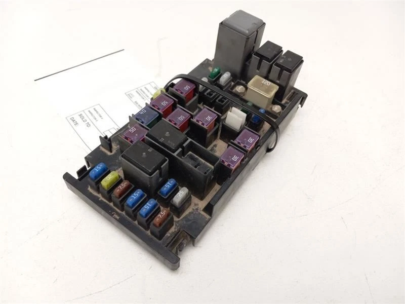 2015 - 2017 SUBARU XV CROSSTREK 保险丝盒 — 第 4/4 张图片