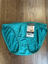 EXTRA RARE NWT Size 6 M Vanity Fair Illumination String Bikini Panties 18108