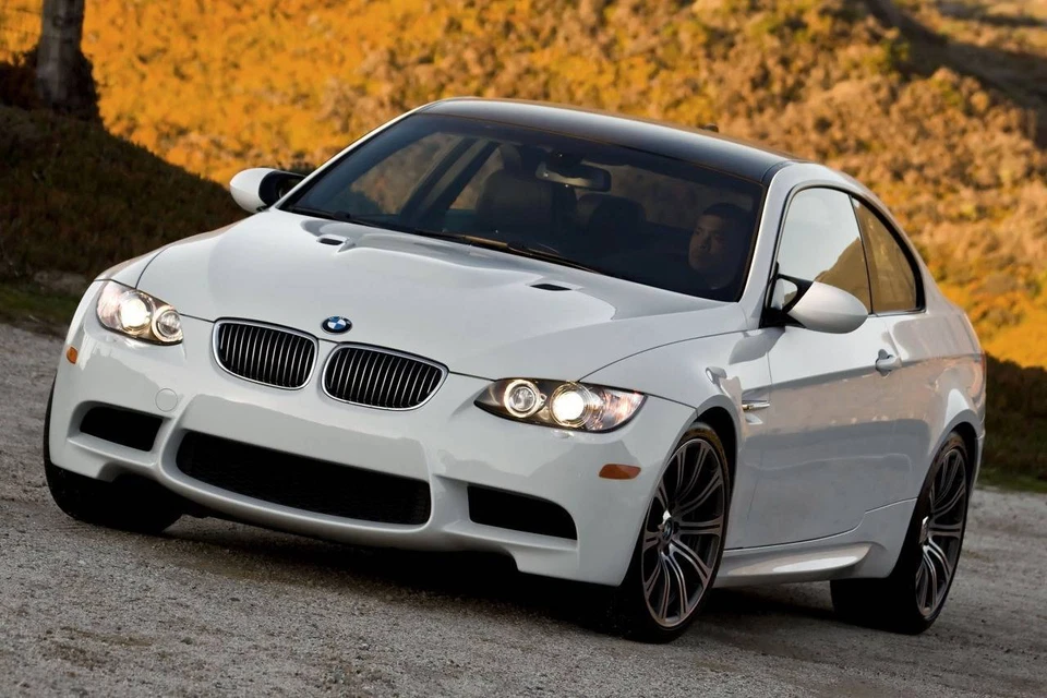 Kit de sutiã transparente Precut 3M PRO Series para 08-13 BMW M3 (E90, E92, E93) - Imagem 2 de 4
