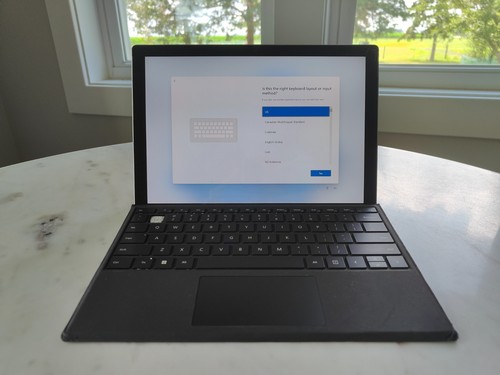 Microsoft Surface Pro 7 Plus 1960 i5-1135G7 8GB RAM 128GB WIN 11