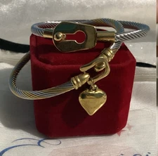 🗝️🖤•Industrial Chic Multi Tone Cable Bracelet Set – Gold Lock & Heart Charm