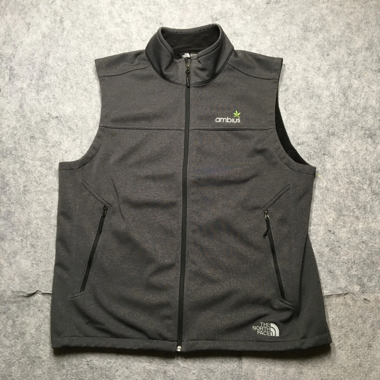The North Face Canyonwall Vest Mens XL Gray WindWall Softshell Zip Pockets Logo