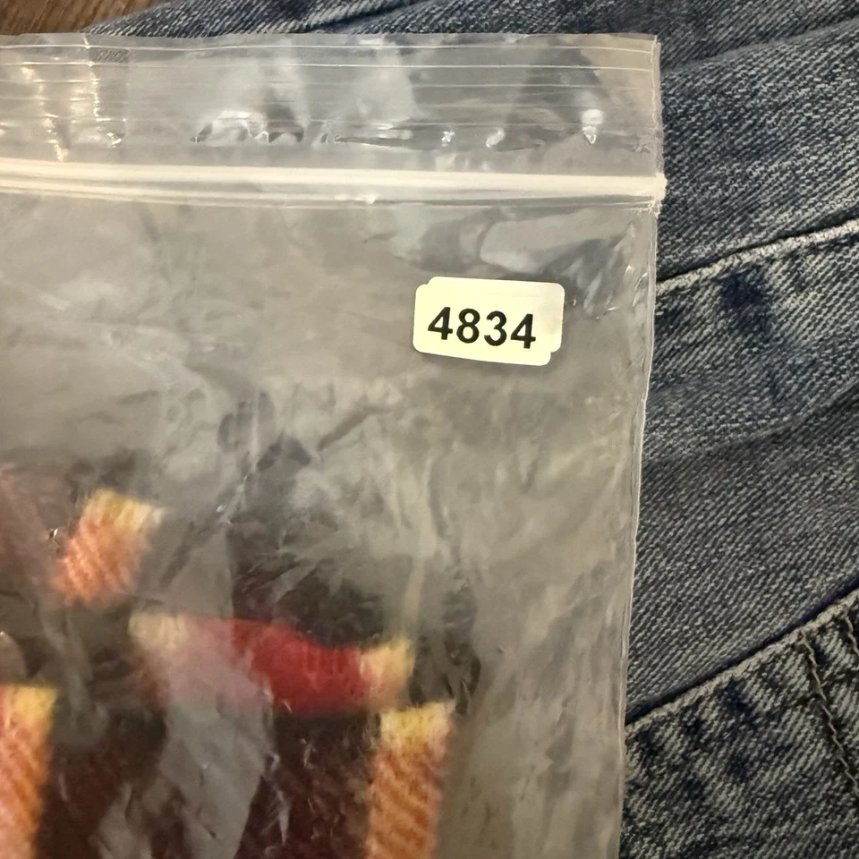 Lochcarron of Scotland Scarf Scotland 100% Wool Machlachlan Old Tartan Plaid - Image 4 of 4