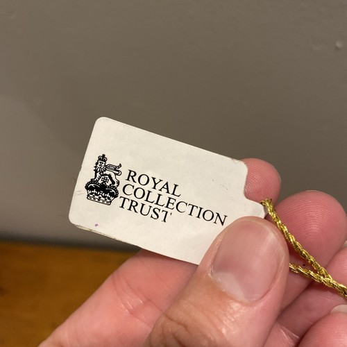 Royal Collection Trust Buckingham Palace Coach Ornament Carriage - Picture 5 of 11