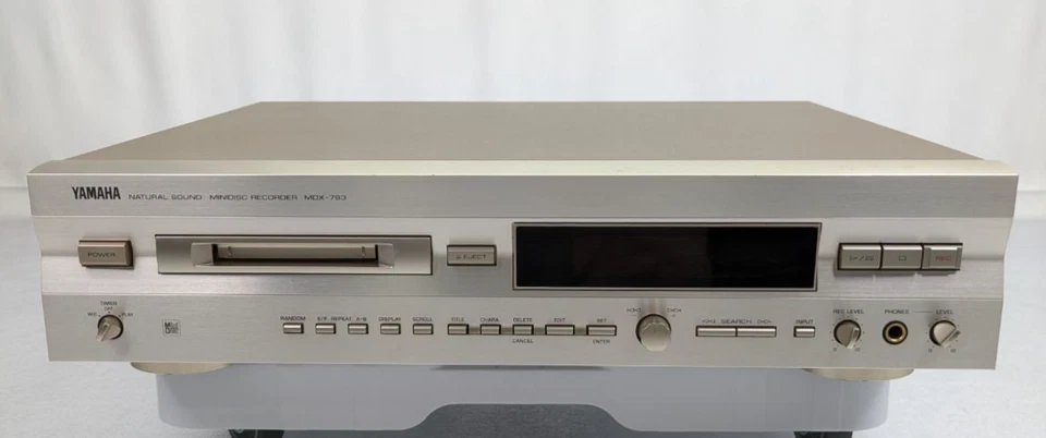 Yamaha MDX-793 MiniDisc Recorder Player Tested No Remote Silver Japan 100V - Image 2 of 4