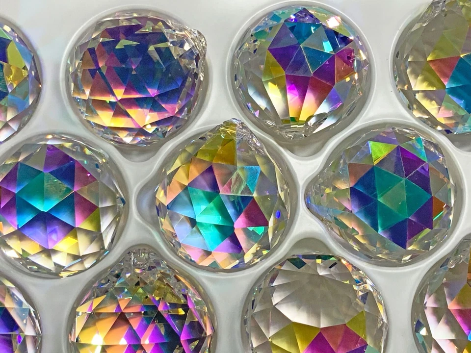 Bolas colgantes de cristal Asfour Suncatcher AB bola de cristal prisma 20 mm - Caja de 260 Foto 4 de 4