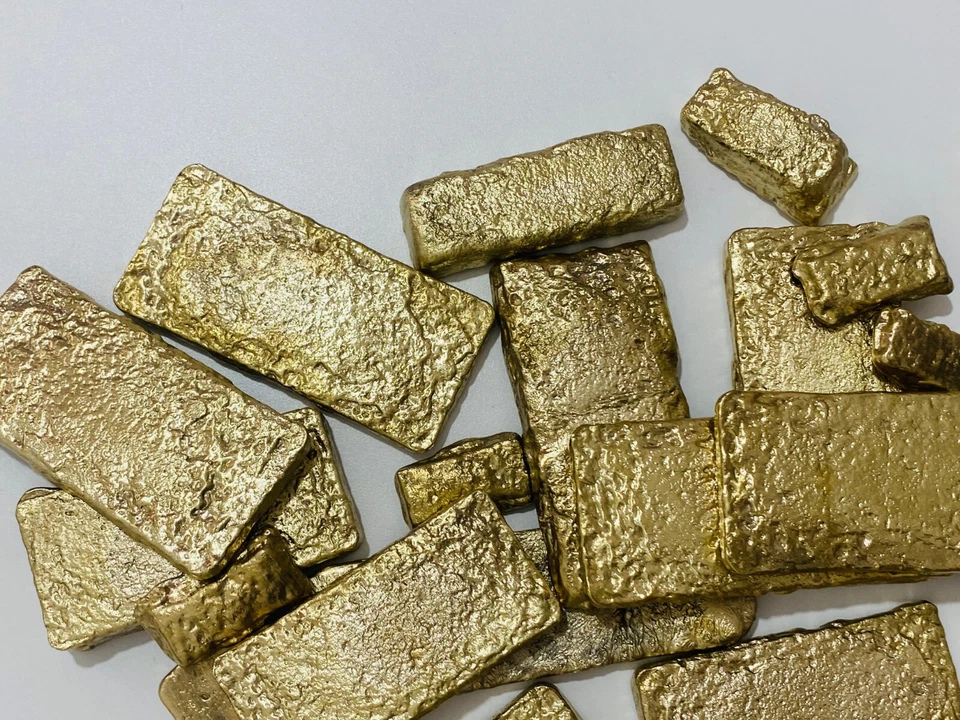1200 Grams Scrap Gold Bar For Gold Recovery Melted Different Computer Coins Pins - Image 4 of 4