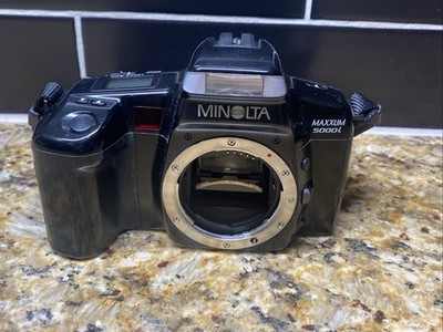 Minolta Maxxum 5000i 35MM SLR Film Camera - For Parts Or Repairs