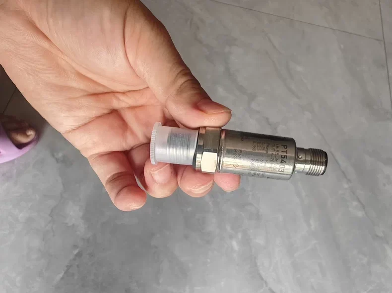 1 pieza Nuevo IFM PT5403 Sensor de Presión UPS Envío Foto 3 de 4