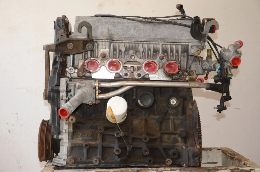 1992-1993 Toyota MR2 2.2L RWD Engine Assembly *IT NEEDS REBUILT* SEE NOTES Foto 2 de 4