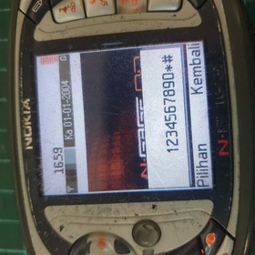 Nokia N Gage QD grey as is No battery no warranty no return.