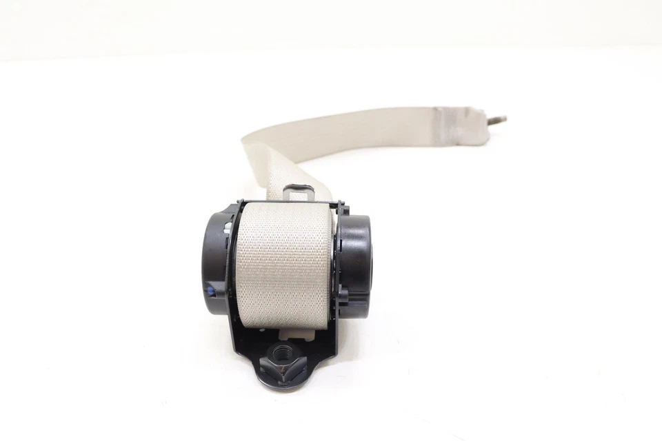 Cinturón de seguridad trasero Chrysler Pacifica 2021 Foto 2 de 4