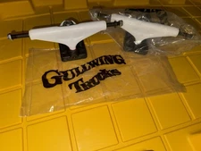 Gullwing Street Shadow Vintage NOS Skateboard Trucks White 8.5” RARE Powell Alva