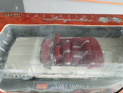 １９６１　ＣＨＥＶＲＯＬＥＴ　ＩＭＰＡＬＡ　ＳＳ４０９　【１／１８】新品、未使用 1961 Chevy Impala SS 409 Convertible 1:18-Scale Diecast Car