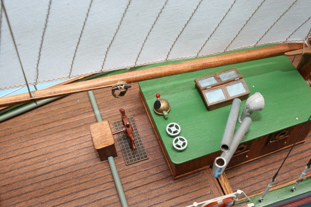 Billing Boats LILLA DAN 船模型キット NR. 578 The Lilla Dan Wooden Model Ship Kit- Billing Boats USA
