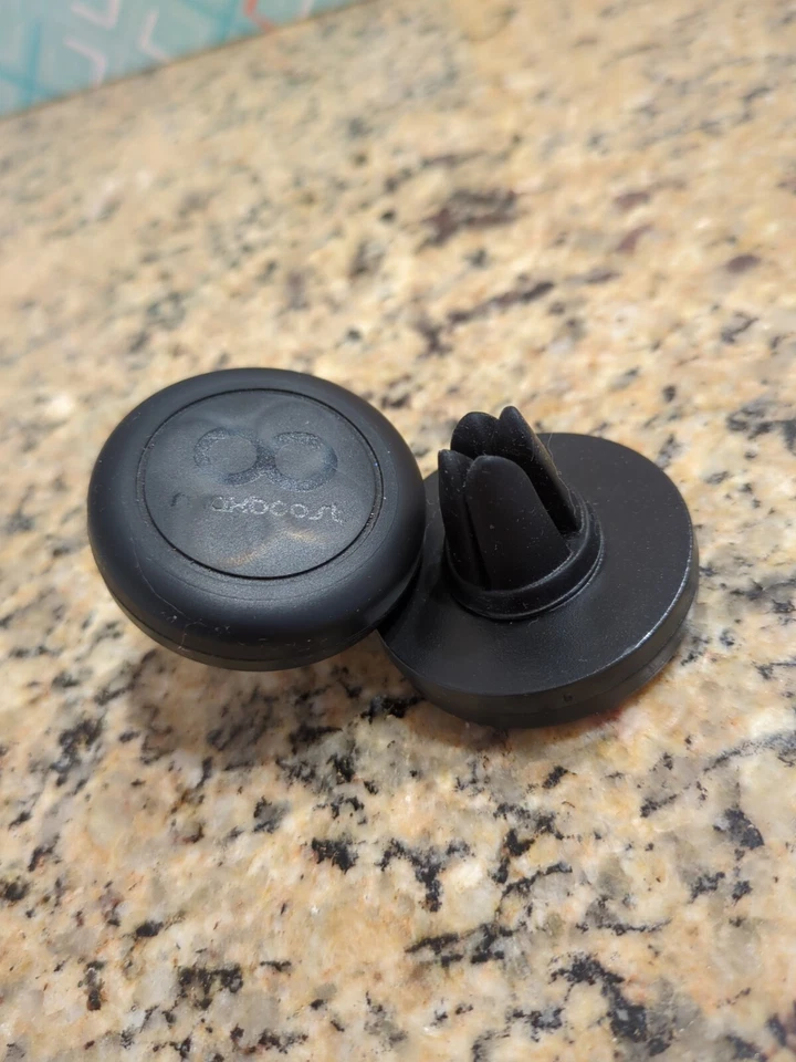 MAXBOOST CAR MOUNT, [2 PACK] UNIVERSAL AIR VENT - Image 2 of 2