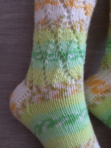 Hand knitted socks - Picture 2 of 2