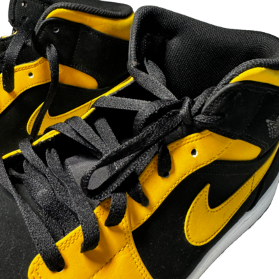 Nike Air Jordan 1 黒/黄 Size 11- Yellow/Black Air Jordan 1 Retro Mid Reverse New Love