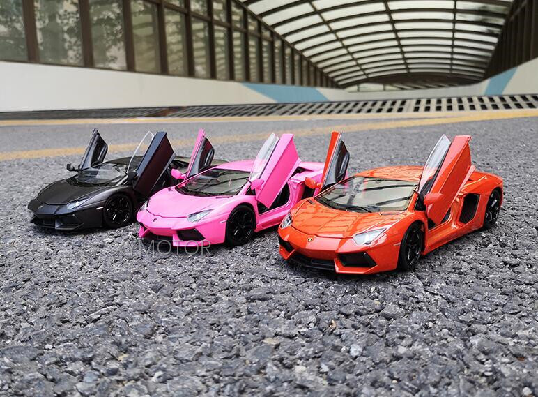 Welly FX 1:24 Lamborghini Aventador LP700-4 Diecast Car Model Toys
