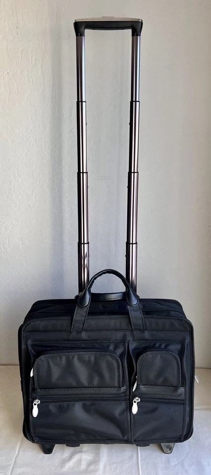 McKlein EE. UU. Clinton Nylon Desmontable Ruedas 17" Estuche para Laptop Foto 3 de 4