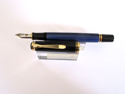 Stylo Plume Pelikan Série M400 Piston - Plume Or 14K, Bleu Et Noir, Résine, Occasion Très Bon état