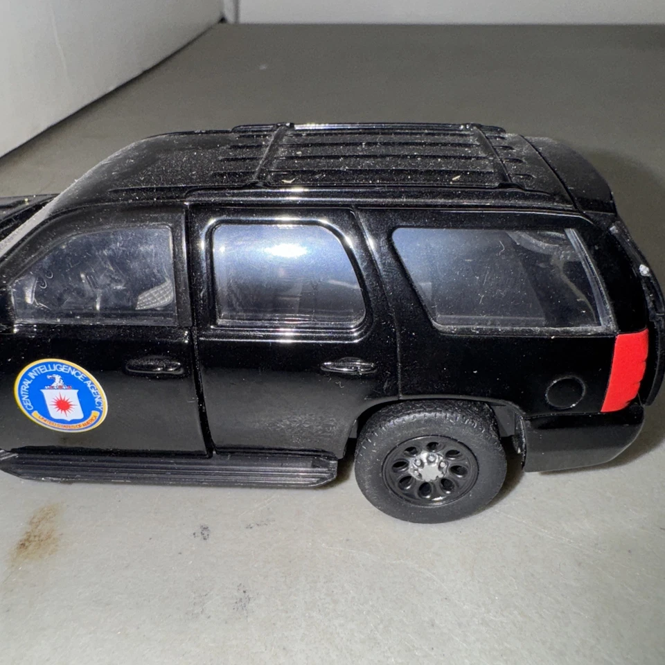 JADA Central Intelligence Agency 2010 Chevy Tahoe Diecast 1:32 2013 Hero Patrol - Image 3 of 4