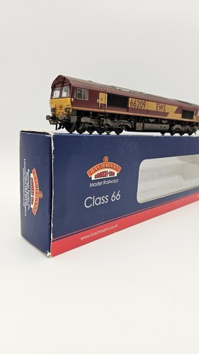 Bachmann 32-735 Spurweite OO Class 66 66209 EWS Weathered DCC ausgestattet in Schachtel | Condition: Used