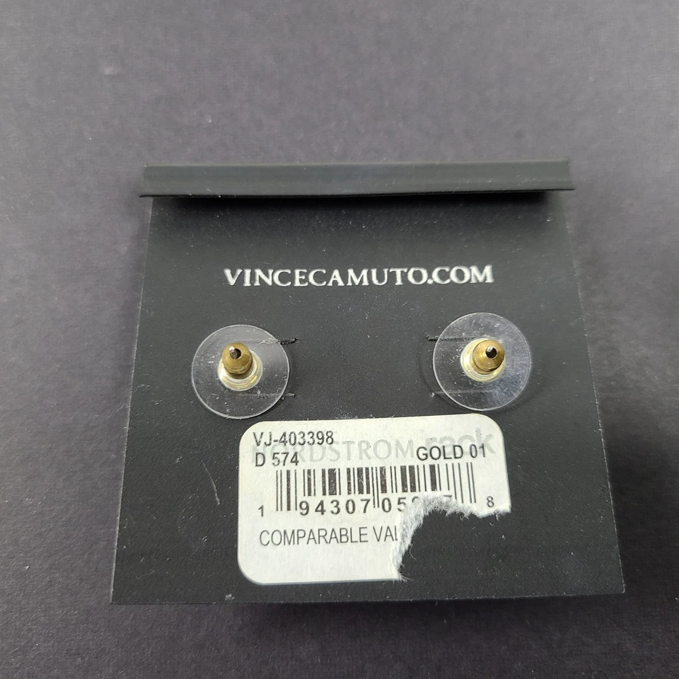 Pendientes Vince Camuto grandes rectangulares de cristal facetados verdes Foto 3 de 3