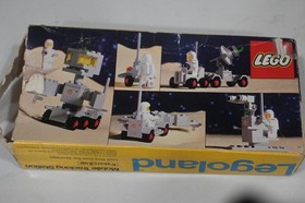 Vintage Classic Space Lego 452 Mobile Tracking Station