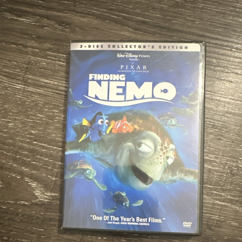 Pixar Finding Nemo DVD Collector's Edition Disney Widescreen Deleted Scenes
