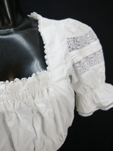 Gr.40 Dirndlbluse weiß Bluse für Dirndl Krüger mit Spitze Straß Rüschen B9760 - Bild 2 von 4