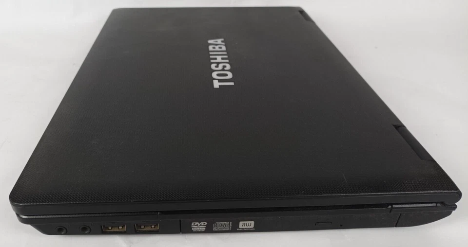 Toshiba S500 Notebook PC i3 M370 4gb DDR3 256gb SSD MiniDP Esata DVD Windows 10 - Immagine 4 di 4